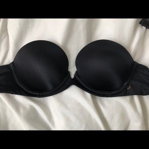 Victoria’s Secret very sexy push up strapless bra
